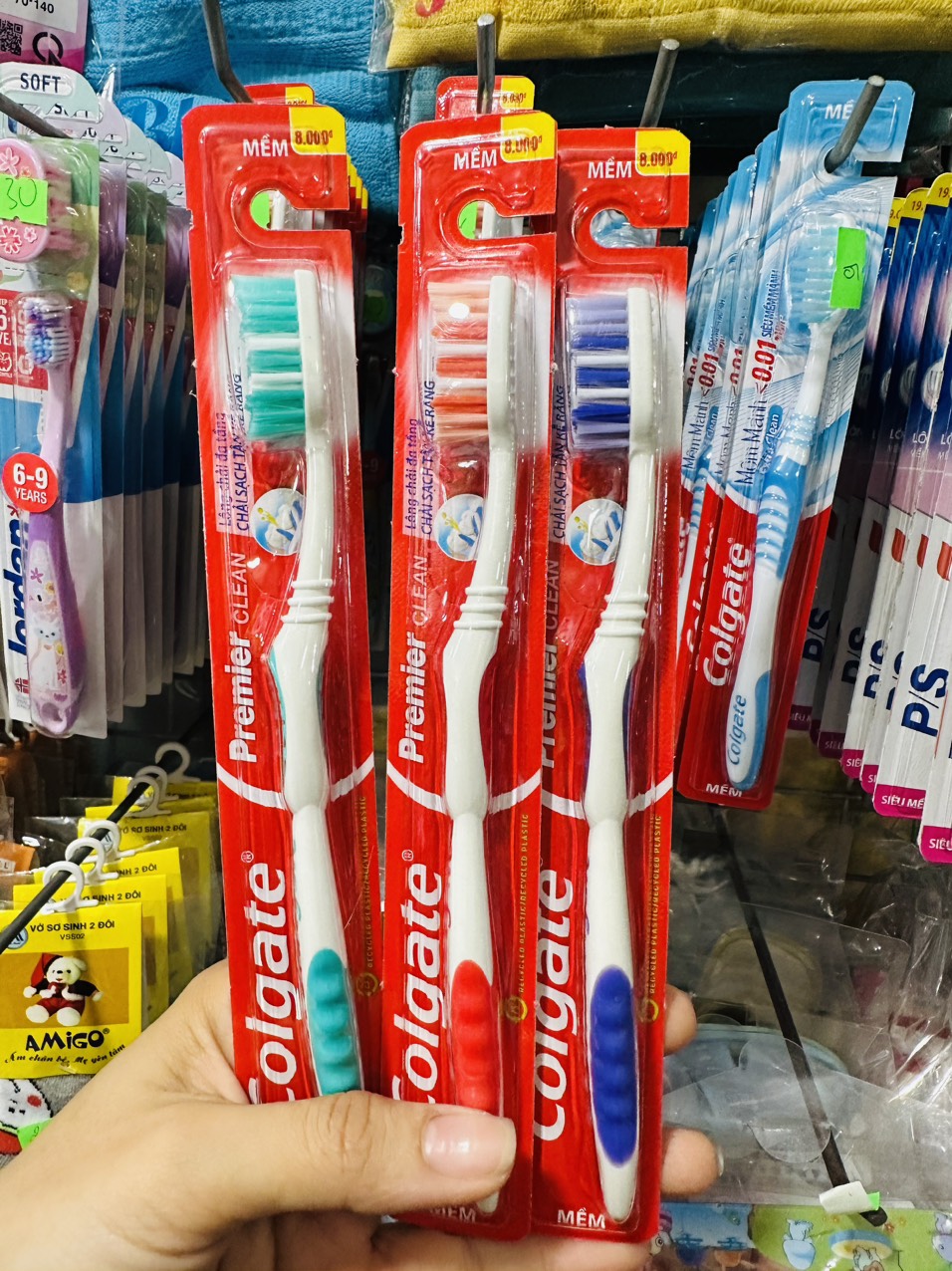 Bàn Chải Đánh Răng Colgate Premier