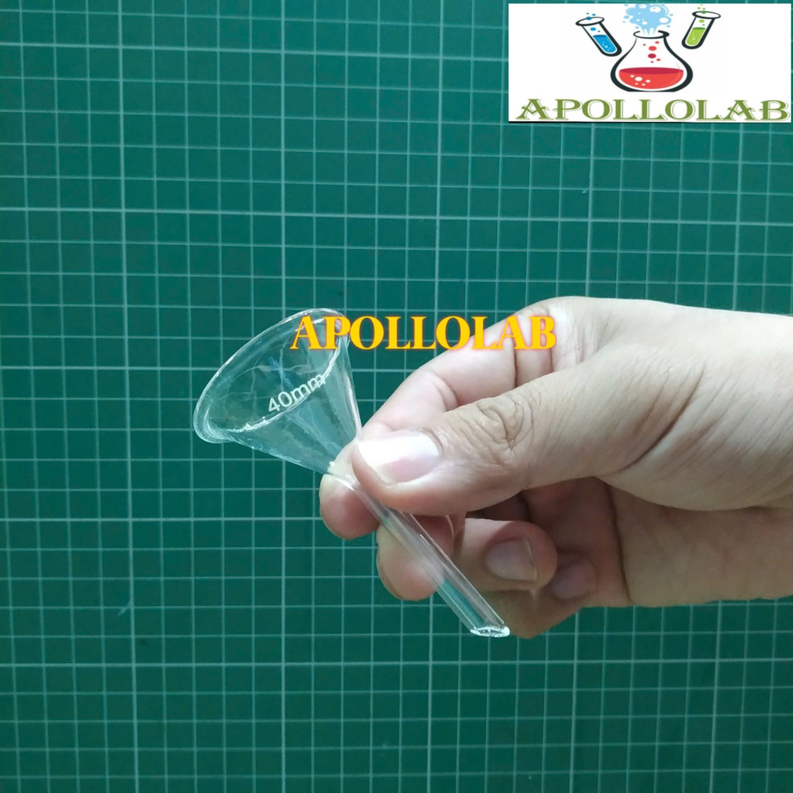 [SIÊU NHỎ] Phễu thủy tinh dày loại nhỏ phi 4CM rót tinh dầu, chai đường kính nhỏ