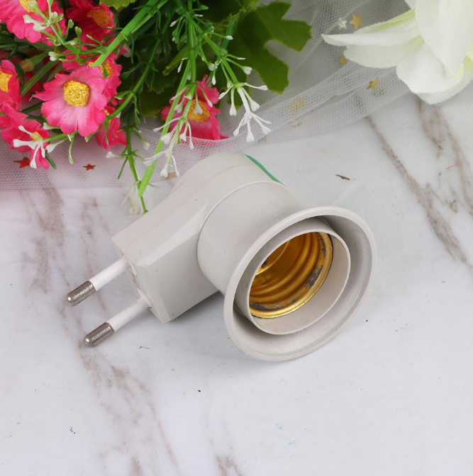 [HCM]Chui đèn E27-có công tắc bật tắt (chui xoay)