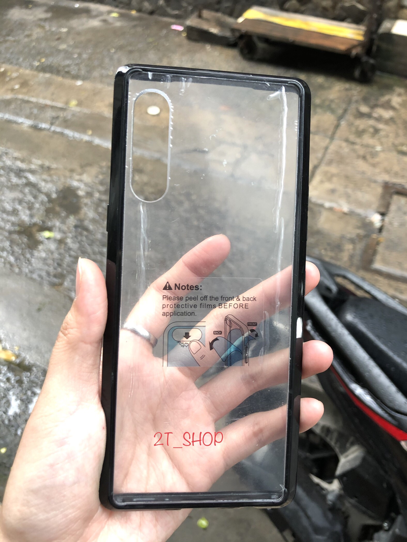 ỐP LƯNG NHỰA LG VELVET TRONG SUỐT, VIỀN ĐEN, CỰC KÌ LÂU VÀNG CẦM CHẮC CHẮN, MỎNG