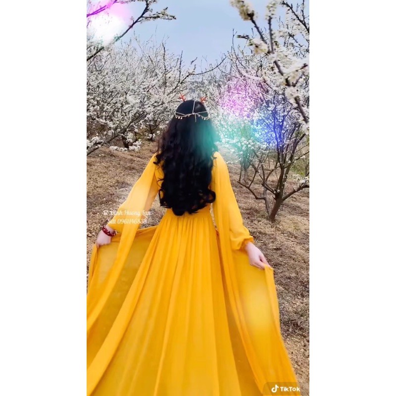 Đầm maxi tà dài
