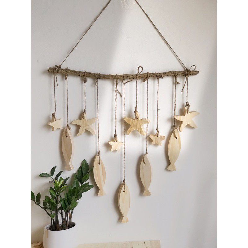 Set Dreamcatcher Cá Gỗ Và Sao Biển Từ Gỗ Thông Tư Nhiên Trang Trí Phòng Bé. Decor Không Gian Mới Lạ Không Kèm Thanh Treo