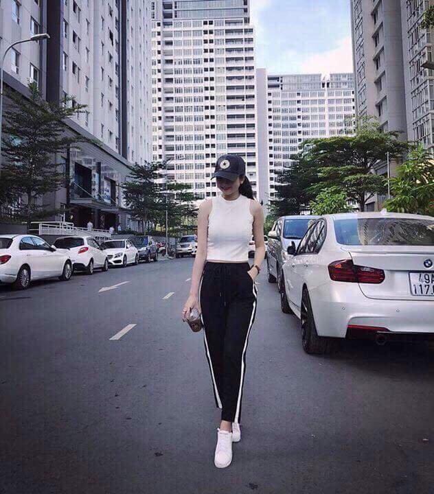 Áo ba lỗ ngược gợi cảm, ôm body