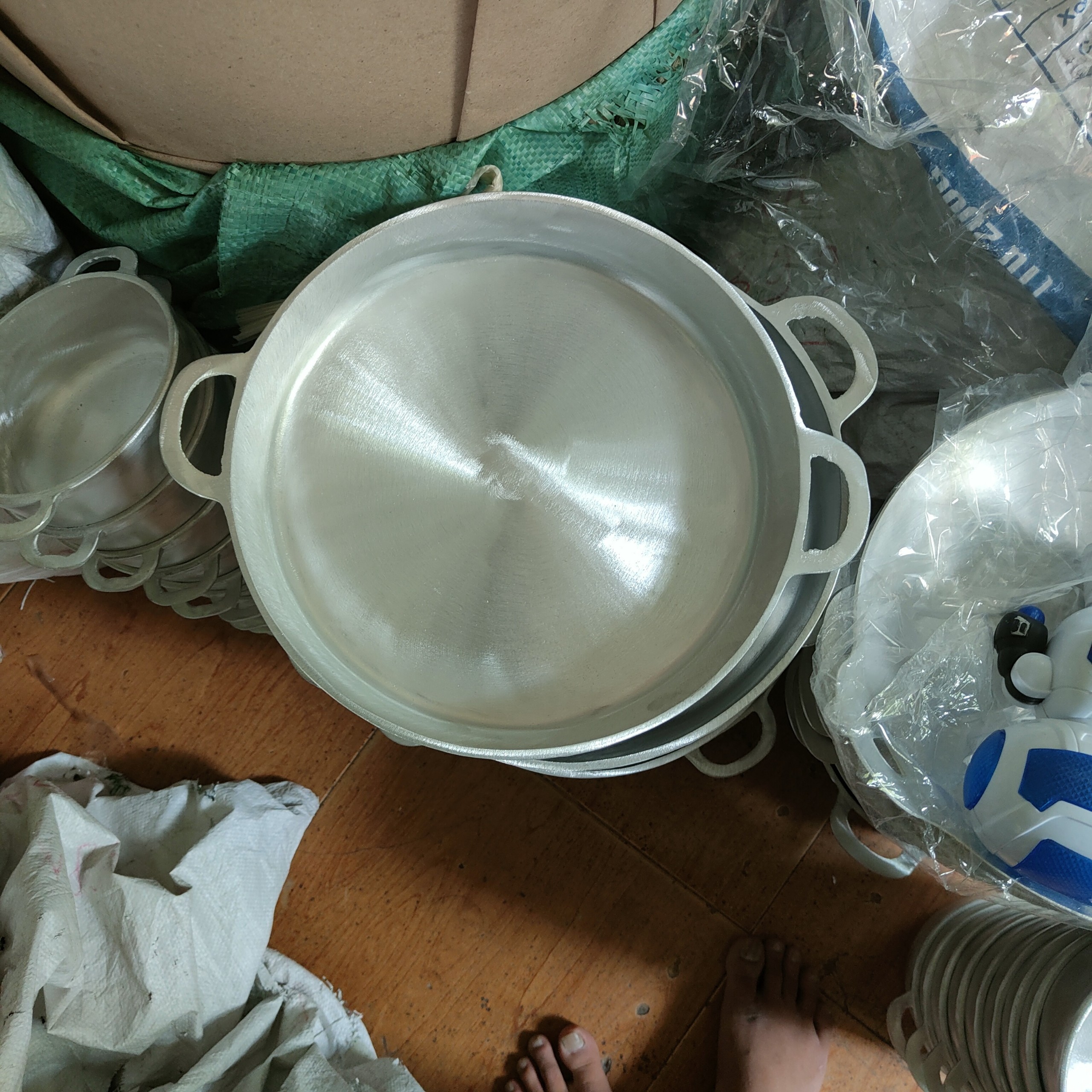 Chảo gang đít bằng đã được đánh bóng đường kính 26cm