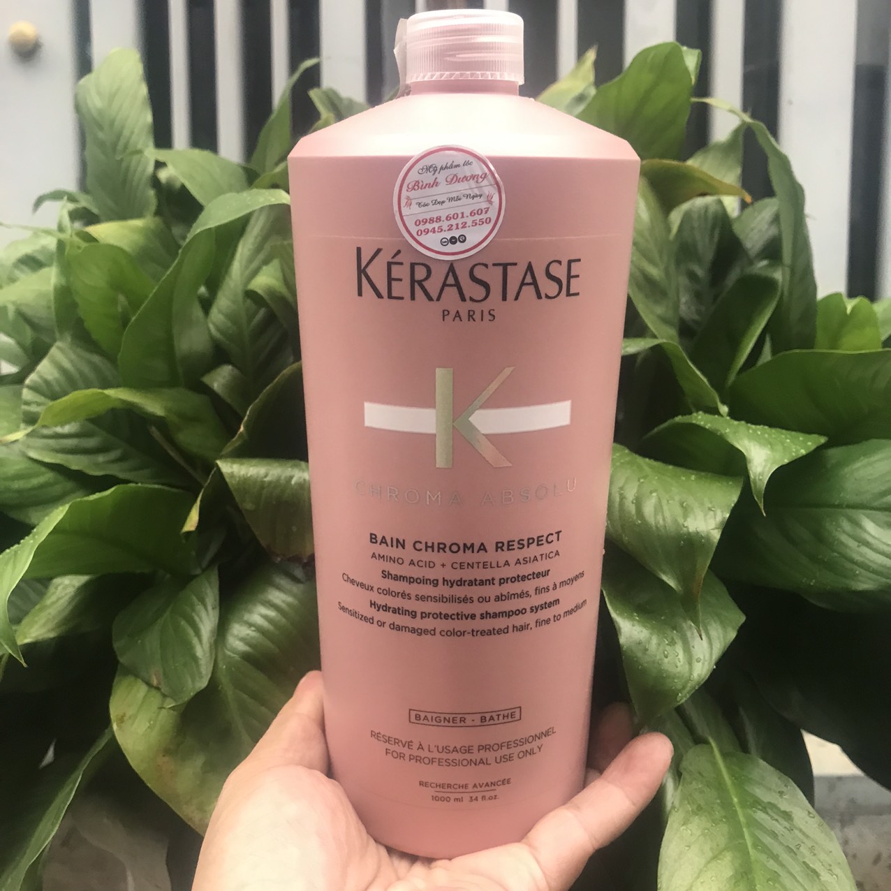 Dầu gội làm sạch giúp bảo vệ màu và phục hồi cho tóc nhuộm Kerastase Bain