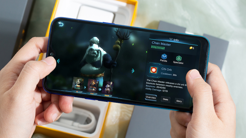 GIÁ HỦY DIỆT REALME 3 CHÍNH HÃNG CÔNG TY Realme 3 RAM 4GB /64GB  MỚI 2SIM CHIẾN GAME MƯỢT _ BẢO HÀNH DÀI HẠN _ YÊN TÂM MUA SẮM TẠI TRUNG TÂM ĐIỆN MÁY