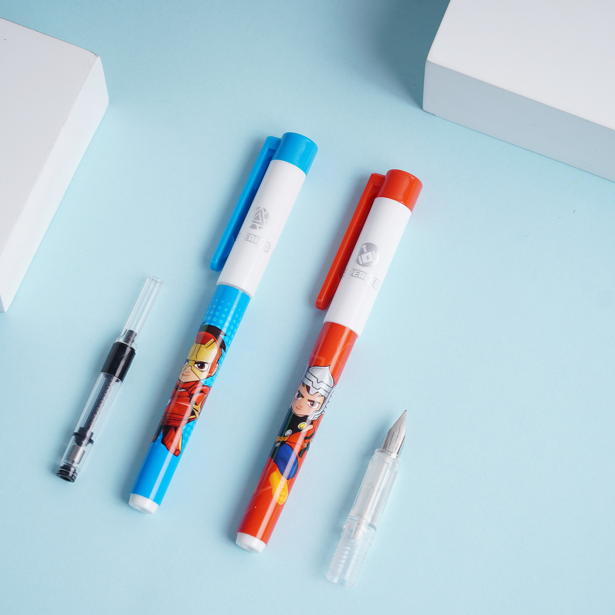 Bút Máy Classmate ICHI Ngòi Nét Thanh Nét Đậm, Hình Siêu Nhân Cho Bé CL-FP401