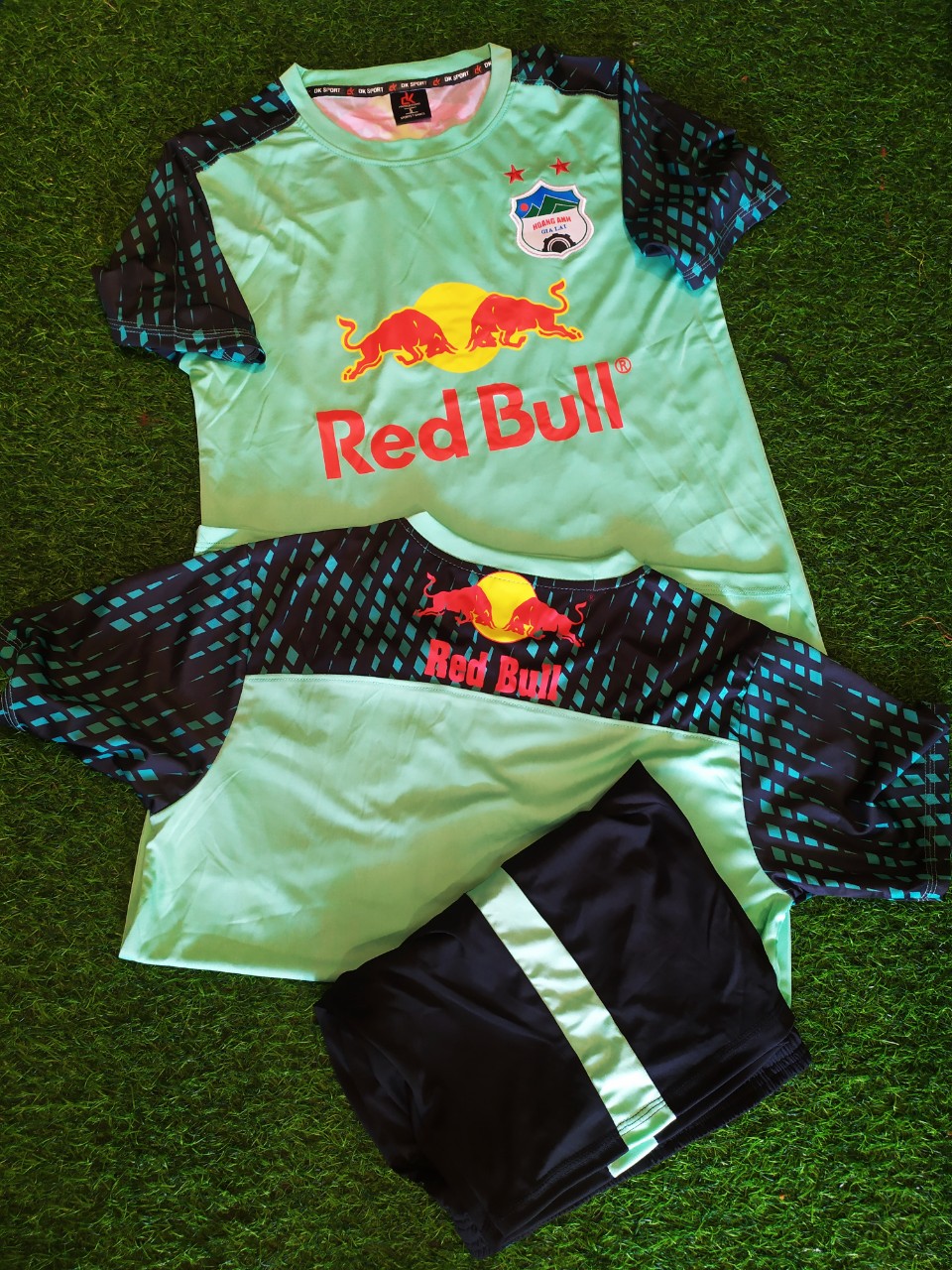 BỘ QUẦN ÁO ĐÁ BANH CLB HAGL MỚI NHẤT 2021-2022