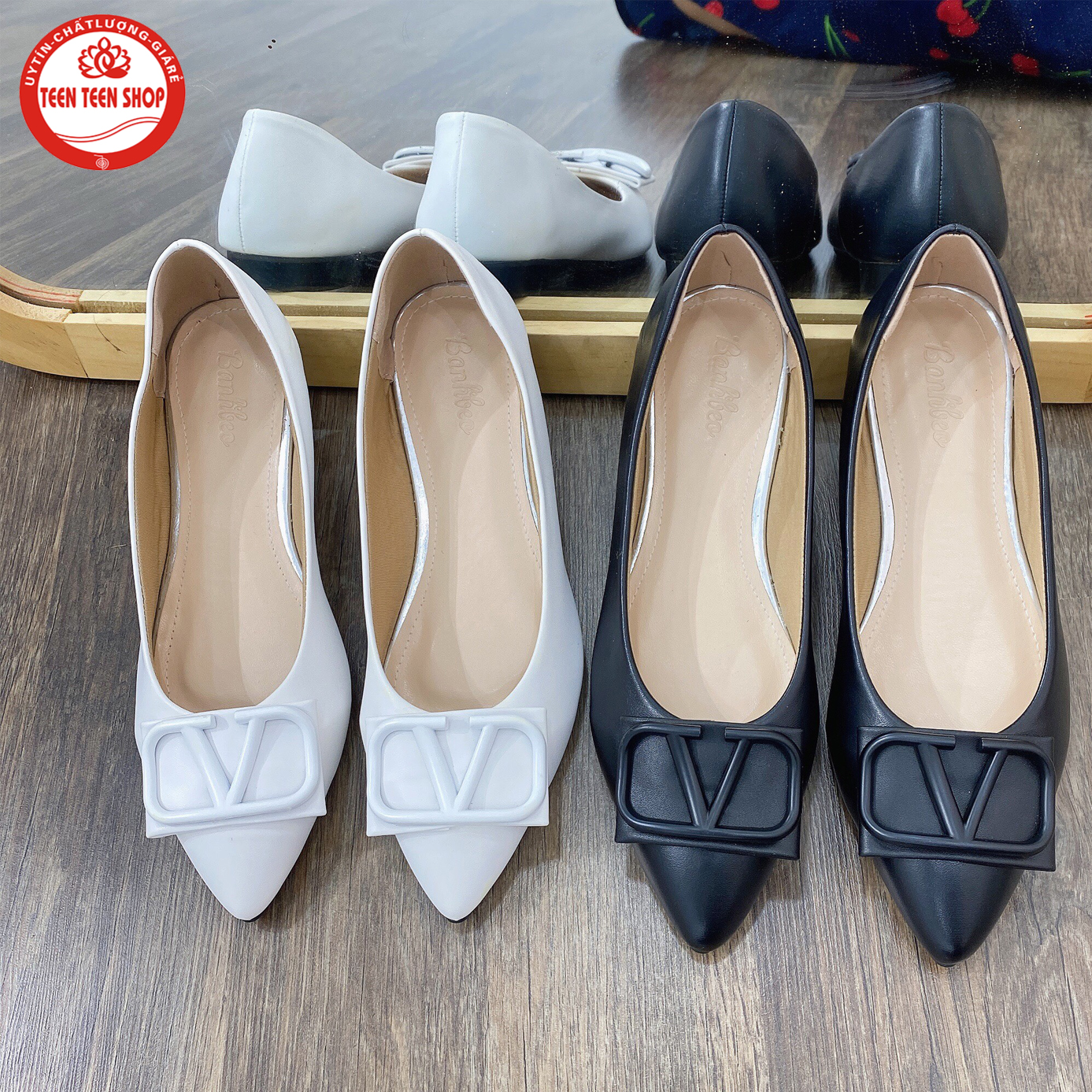 Giầy búp bê nữ đế bệt mũi ngọn có tag logo, Giày lười nữ đế bệt chất da lì mềm deo, giá rẻ, Teen Teen Shop.