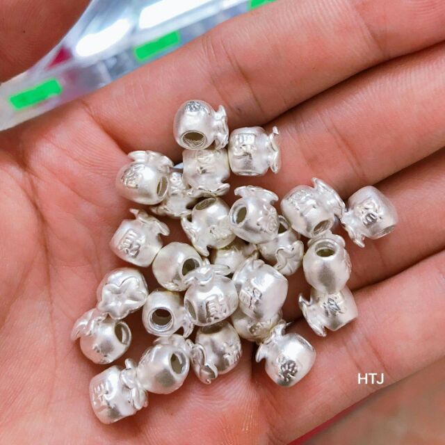 Charm túi tiền bạc ta xỏ ngang