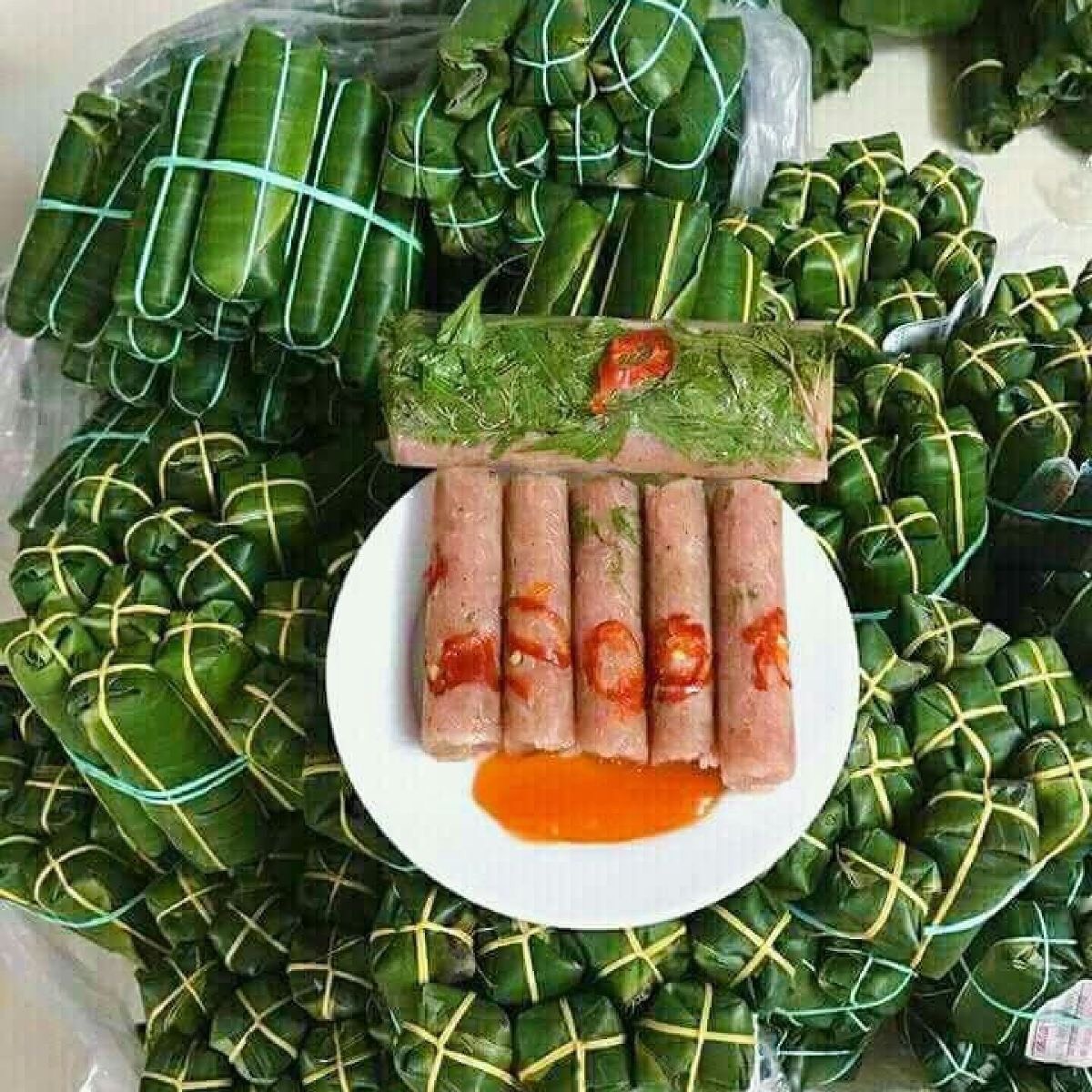 Nem chua thanh hoá đặc biệt gồm 10 cái