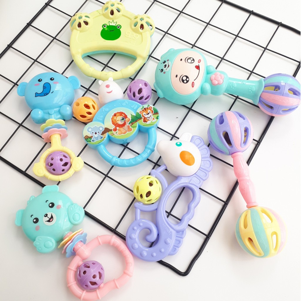 Bộ đồ chơi xúc xắc lục lạc 7 chi tiết nhiều màu sắc cho bé