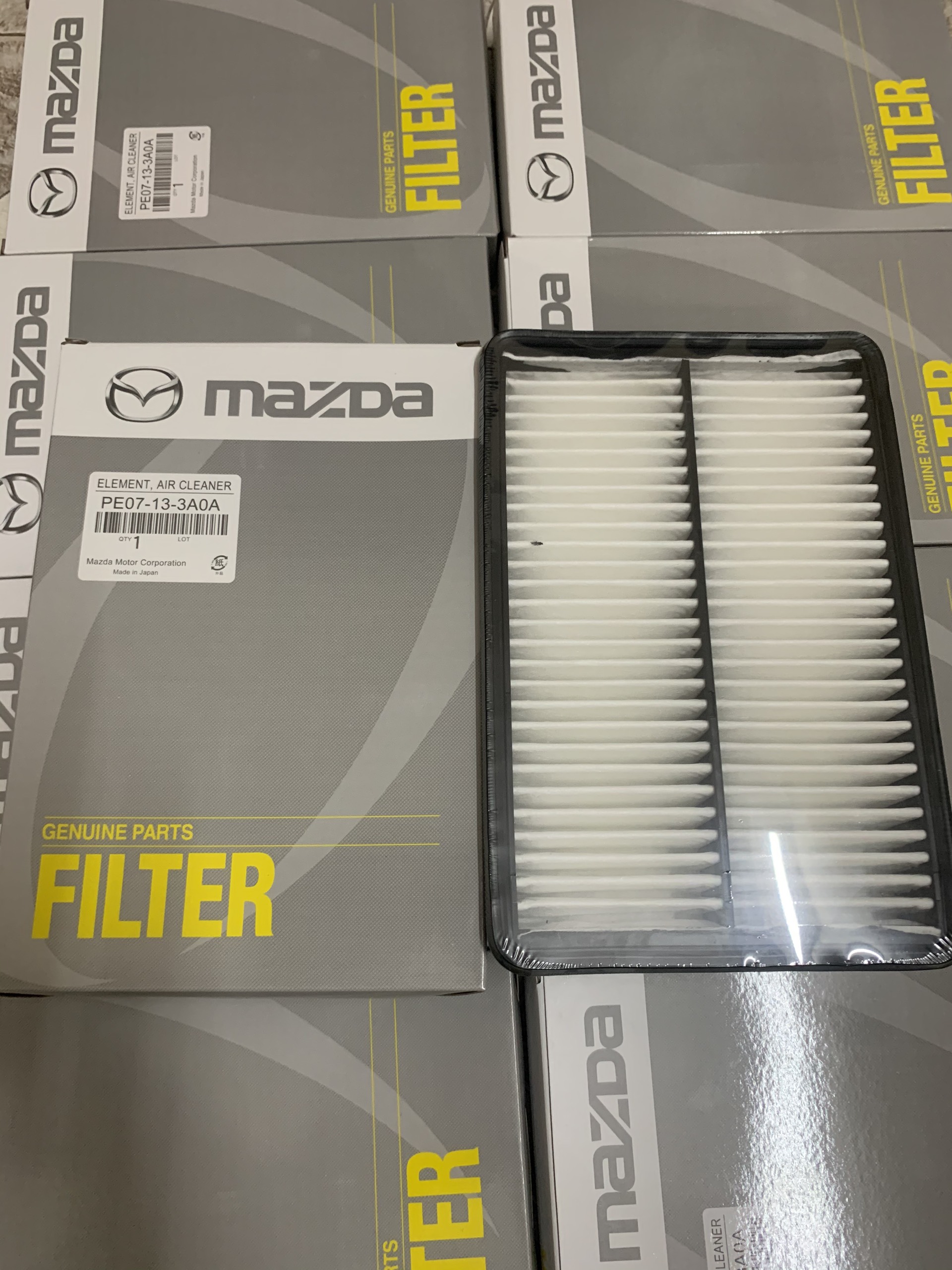 Lọc gió động cơ xe Mazda 3(2.0, 2014-2020), Mazda 6(2012-2020), Mazda CX5(2012-2020) (Mã:PE07133A0A)