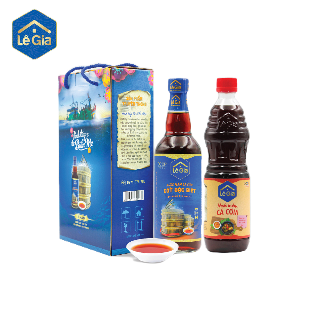 Set quà tinh túy 3 ( 1 chai mắm cốt đặc biệt + 1 chai nước mắm cá cơm 650ml)