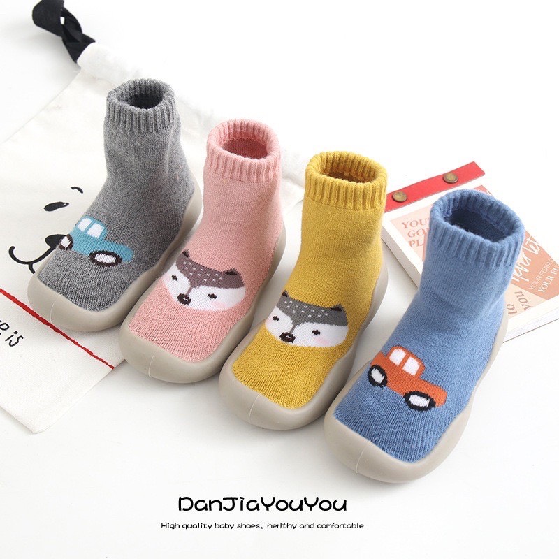 (GB19)Giày bún hình thú cao cổ bé trai và bé gái(hình thú Ôto sieu dễ thương)  hàng Quảng Châu cao cấp