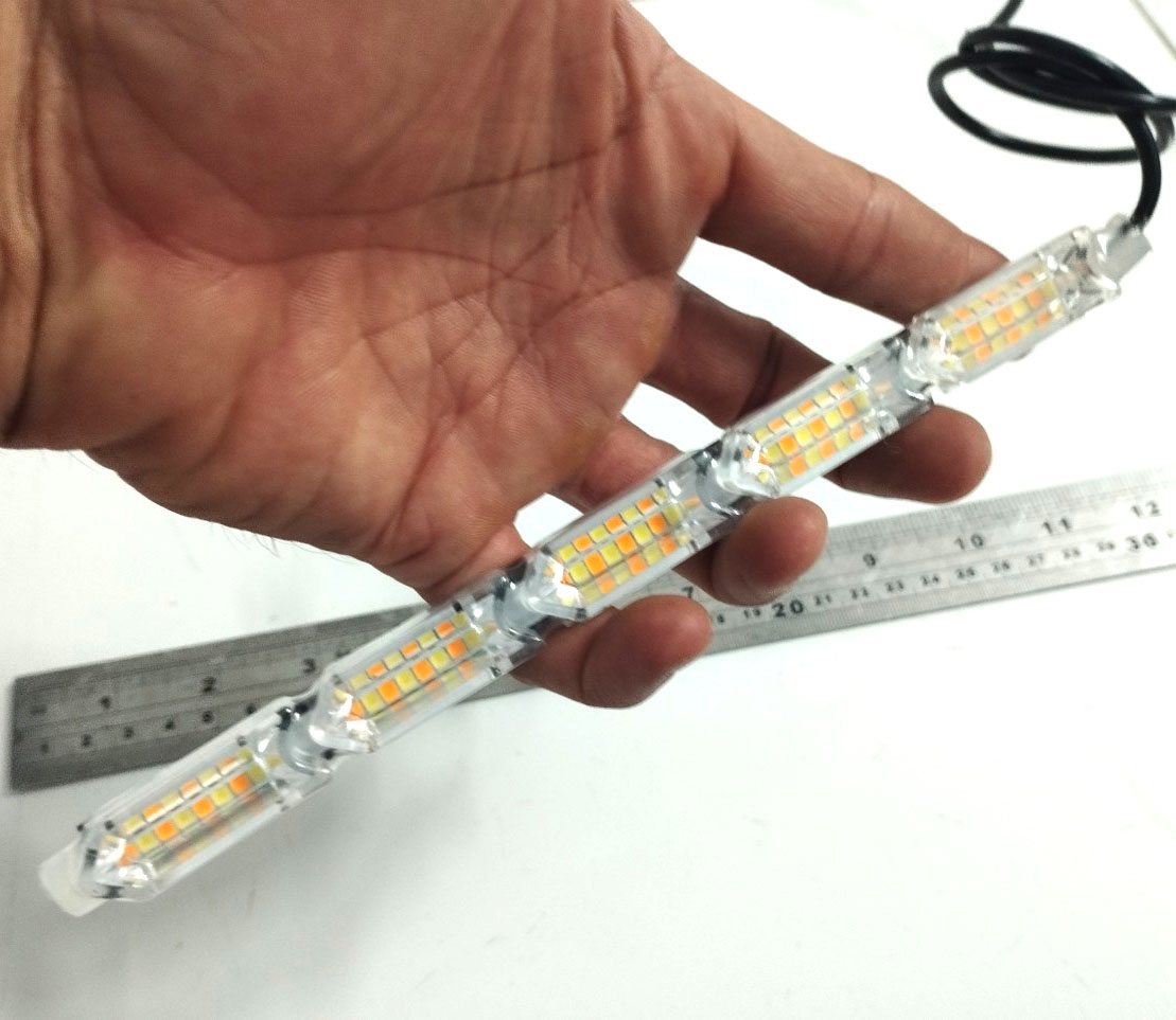 Led hạt 5 nhân chạy đuổi kiểu audi 2 in 1 dermi trắng và xi nhan vàng