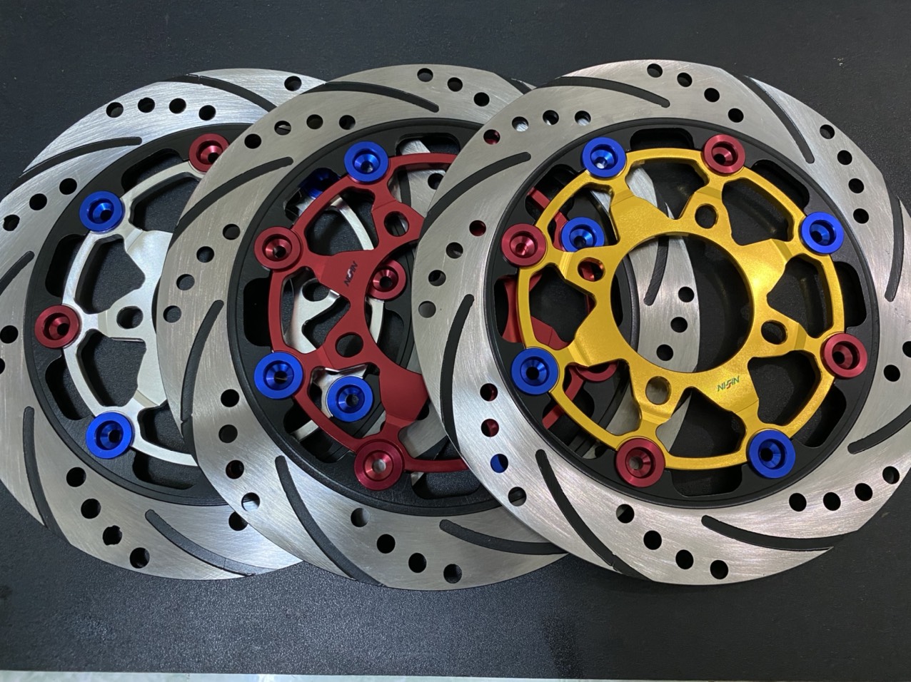 ĐĨA BÔNG CNC LÒNG MÀU GẮN ZIN KHÔNG CHẾ CHÁO CHO AIR BL,WA110,RSX,FU,BL,NOVÔ,SI,JU,EX135