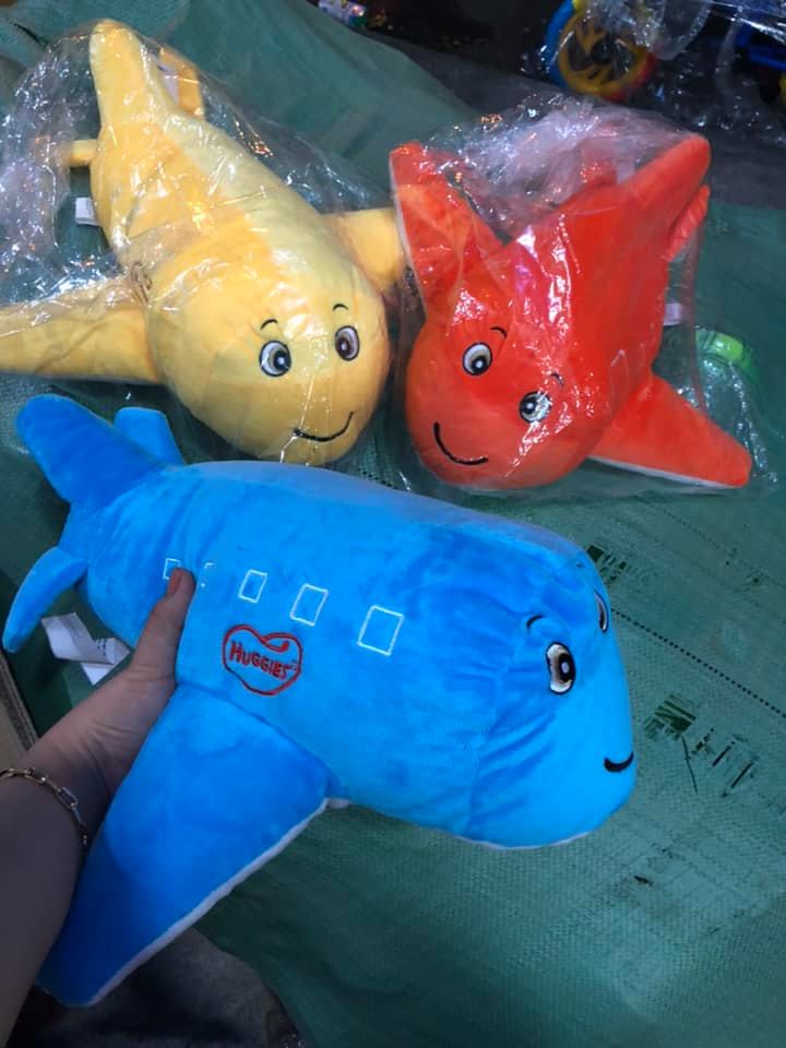 Thú nhồi bông Máy bay bông 40cm - quà tặng Huggies giao ngẫu nhiên