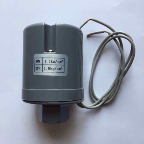 Rơ le máy bơm nước - rơ le máy bơm tăng áp ren 12 - 14 mm