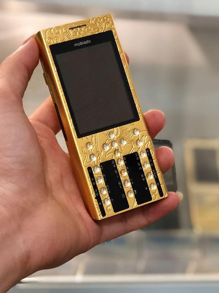 Điện Thoại Mobiado 3GCB Dragon Fullbox