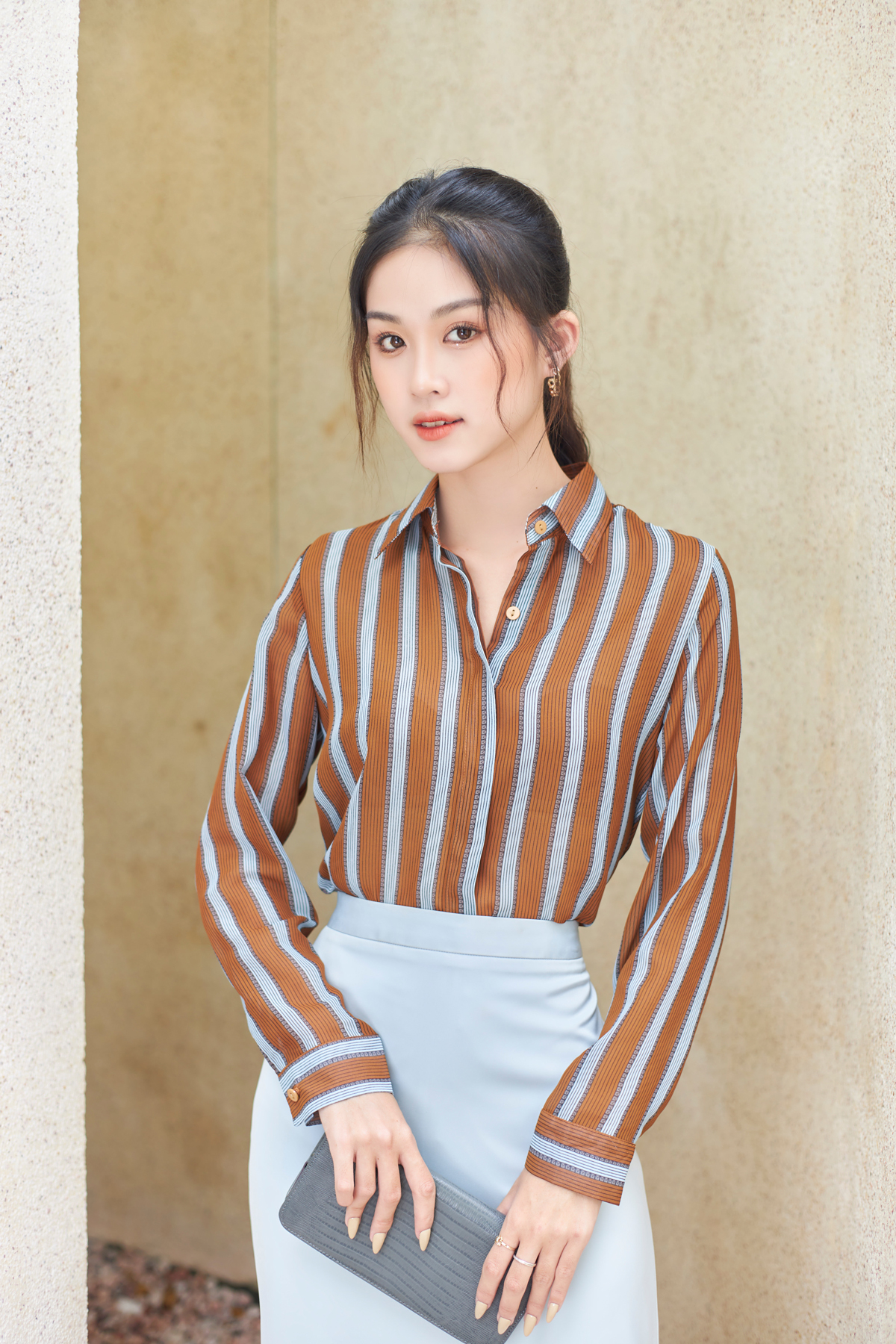Áo sơ mi sọc nữ gillee chất voan mềm mịn fas231