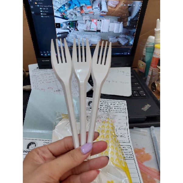 Combo 50 nĩa nhựa 15cm dùng 1 lần