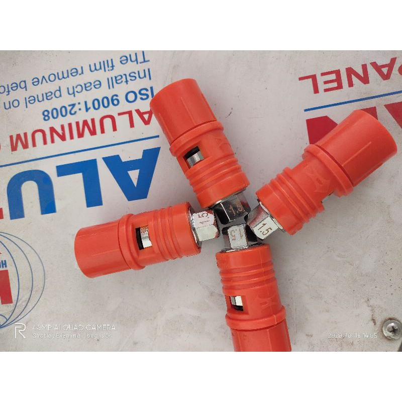Béc rửa xe đài loan có chỉnh - béc rửa xe mỏ vịt