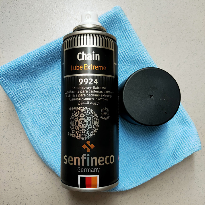 [Tặng khăn] CHAI XỊT SÊN CHỊU NHIỆT, BÁM DÍNH CHẶT, GIẢM MÀI MÒN CAO Senfineco 9924, 200ml (Chain Lube Extreme 9924, 200ml)