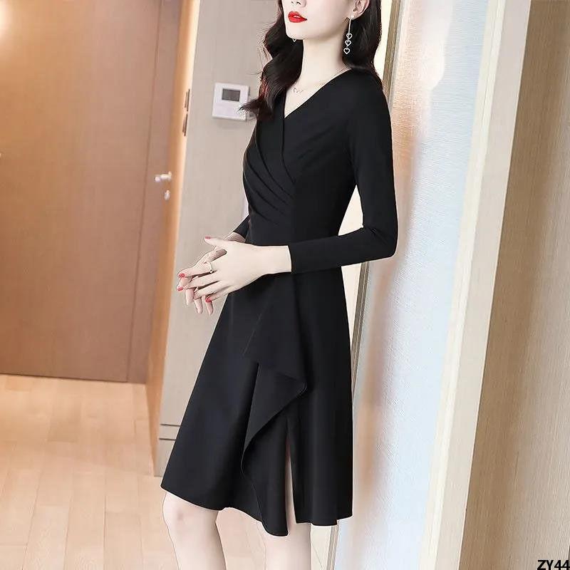 V Váy Đen Nhỏ Đầu Xuân Ôm Sát Cao Cấp Mùa Hè Thanh Lịch 2025 Cổ áo giảm cân kiểu Hepburn đen mới cho phụ nữ