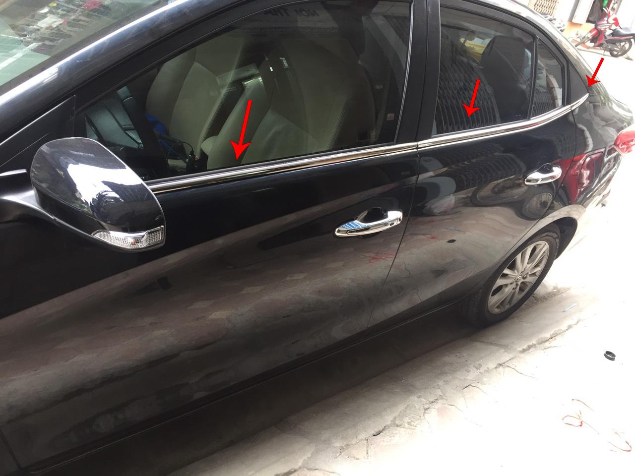 Nẹp chân kính 6 chi tiết cho xe VIos 2019 2020 mẫu inox