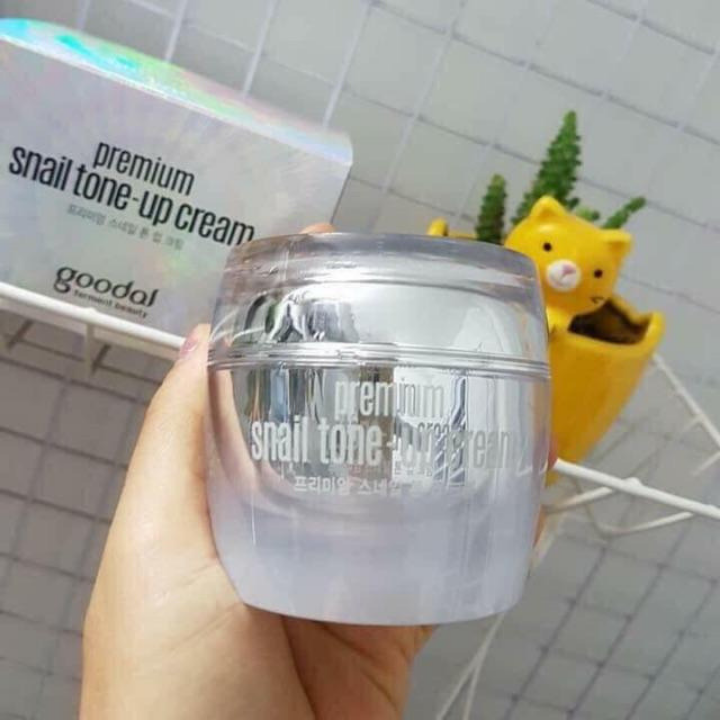 Kem dưỡng trắng da ốc sên Hàn Quốc