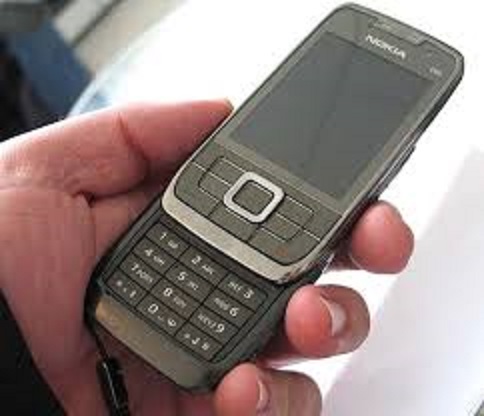 Điện thoại nokia e66 chính hãng nắp trượt siêu mỏng – siêu đẹp