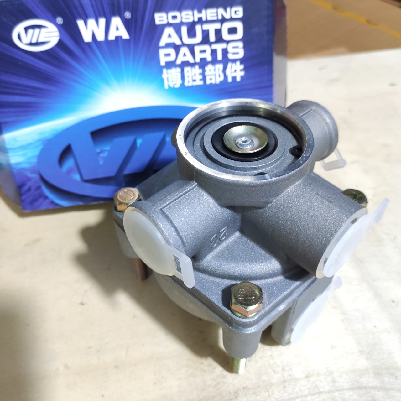 Van chia hơi hệ thống phanh lốc kê 3*M22 --- 1*M16 dùng cho xe tải ,...VIE PARTS