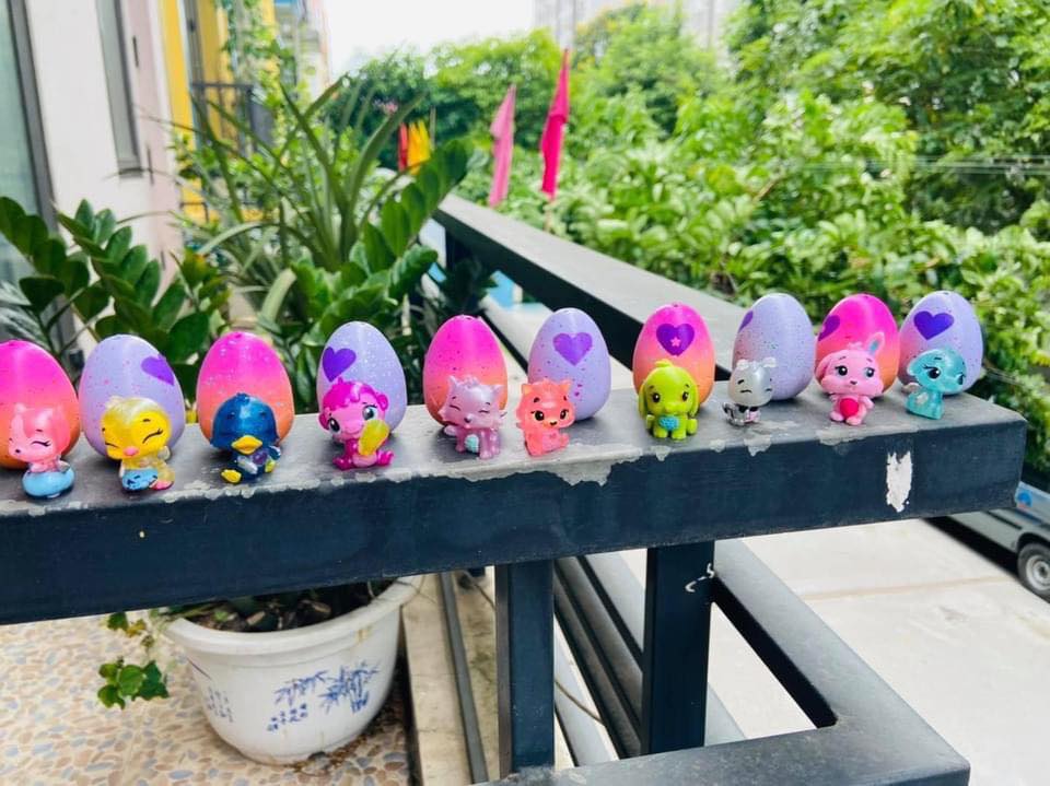 Combo 10 trứng + thú hatchimal dễ thương