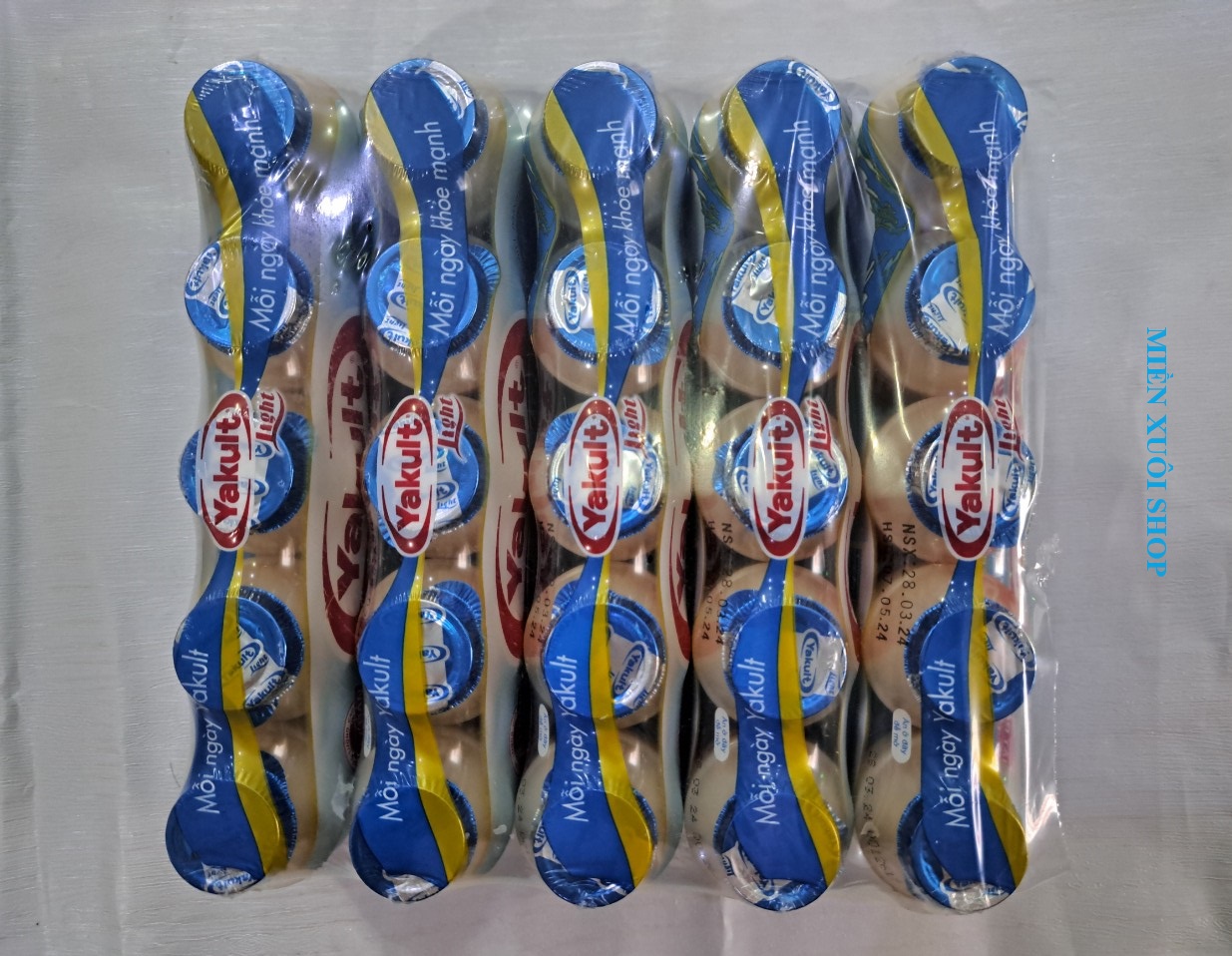 05 Lốc (25 chai) sữa chua uống lên men ít đường yakult light 65ml