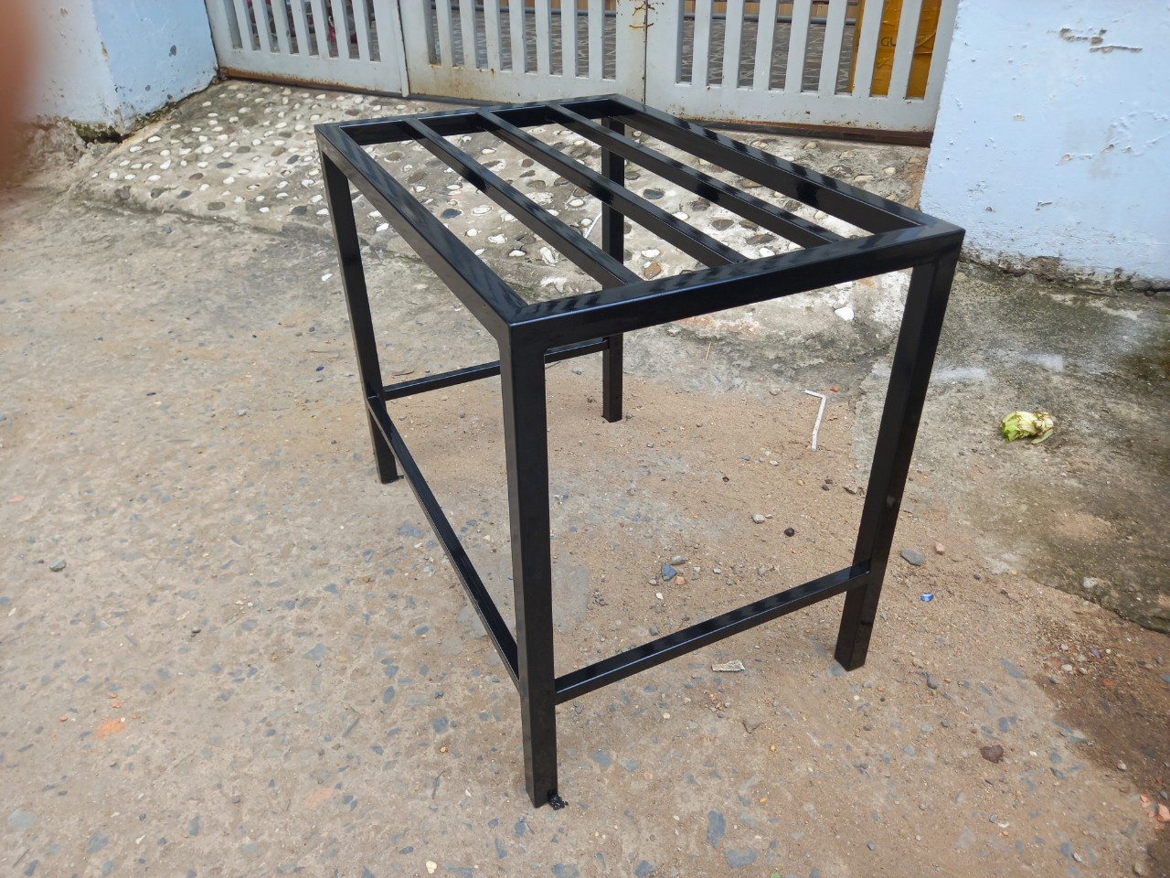 Kệ sắt dài 100cm, rộng 40cm, cao từ cm, thép hộp 25x25m, 3 nan đỡ, 4 chân, kệ dùng kê chậu cây, giá đỡ chậu hoa, đế lót chậu