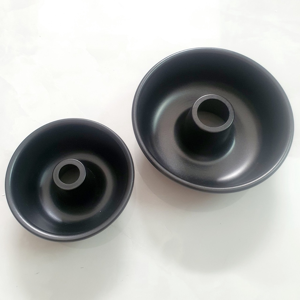 Khuôn bánh bông lan chiffon chống dính đế liền