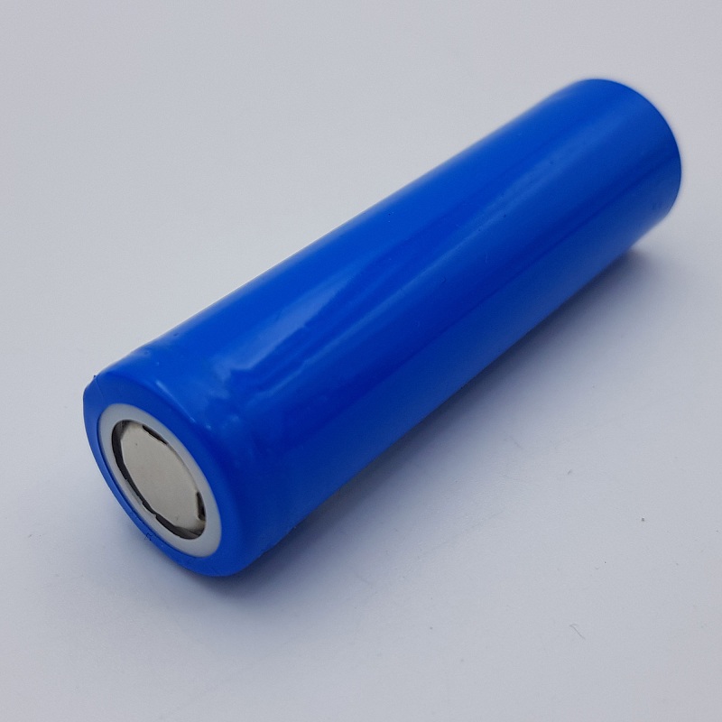 [HCM] Sale [1v] Pin Sạc Li-ion Đầu Dẹt18650 3.7 V ~ 4.2 V