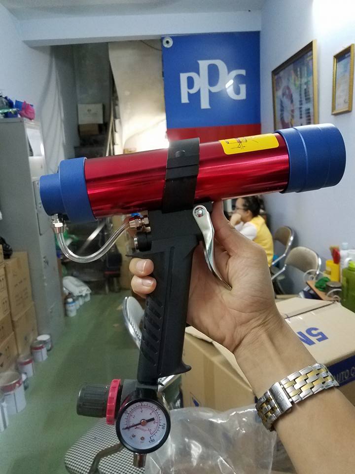 Súng chạy chỉ ô tô YC220 y hình, Súng bắn keo chạy chỉ bằng hơi có đồng hồ chỉnh hơi tặng 1 tuýp keo chỉ súng chạy sùng chỉ SONQUANGPHU8856