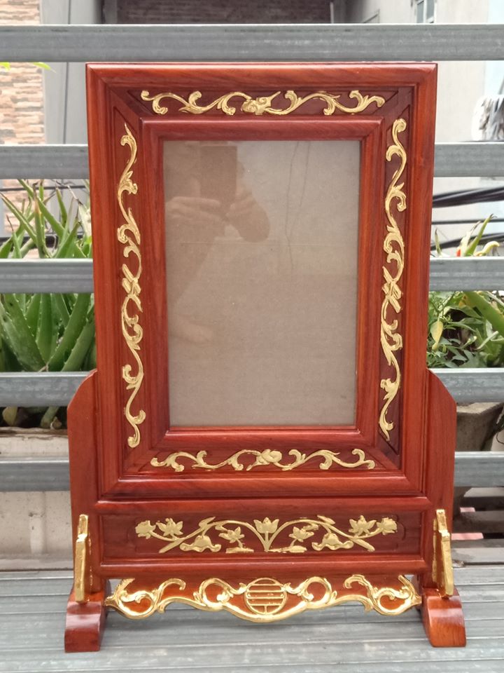 Khung ảnh thờ gỗ hương