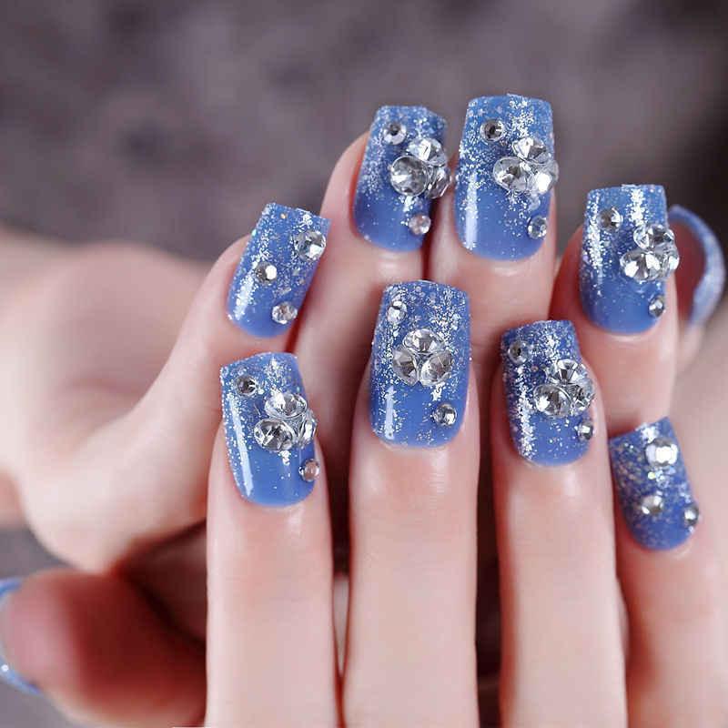 Bộ 24 móng tay giả xanh sẫm đính đá