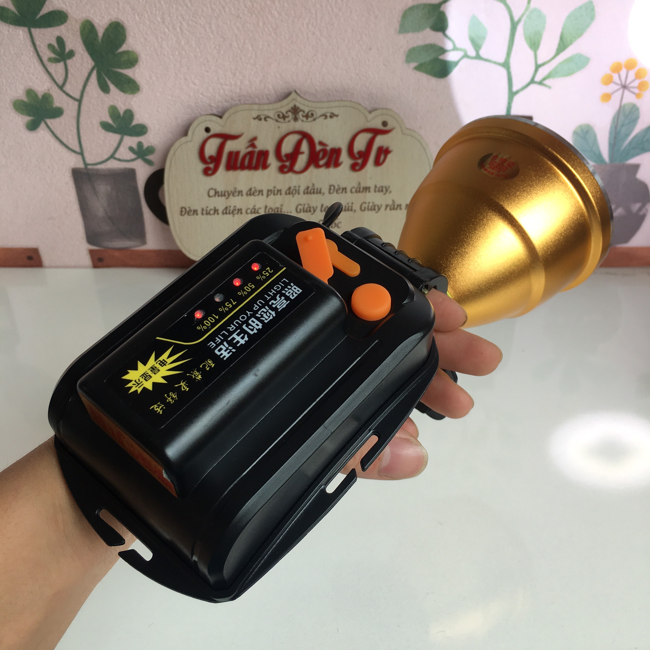 Đèn Đội Đầu Siêu Sáng 500W LS 1835, Hiển Thị Pin, Tích Hợp Cổng Sạc USB, Chiếu Sáng Liên Tục 10H