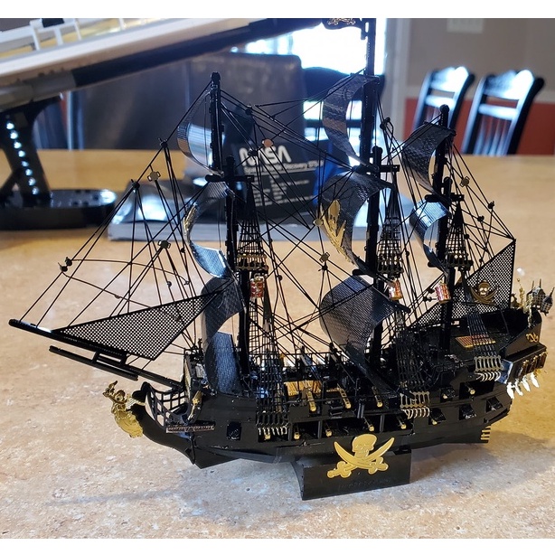 Mô Hình Kim Loại 3D Piececool Tàu Black Pearl (Nhiều Màu) Trong Phim Cướp Biển Carribean (chưa ráp)