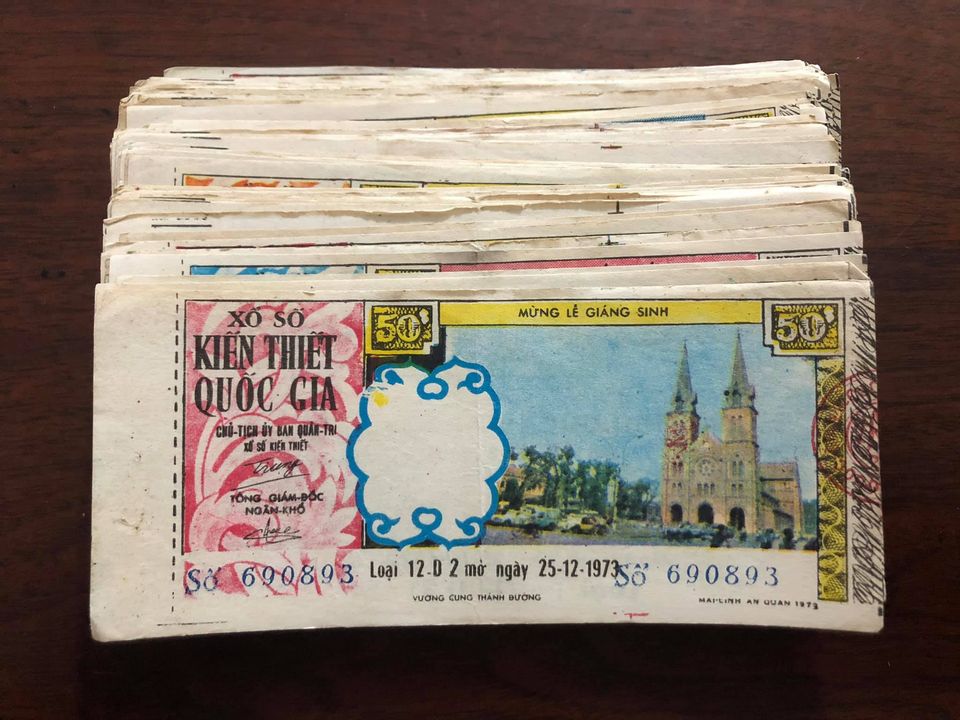 Tớ vé số VNCH trước năm 75, phát hành năm 1973, bóng chìm KIẾN THIẾT QUỐC GIA, vật phẩm sưu tầm