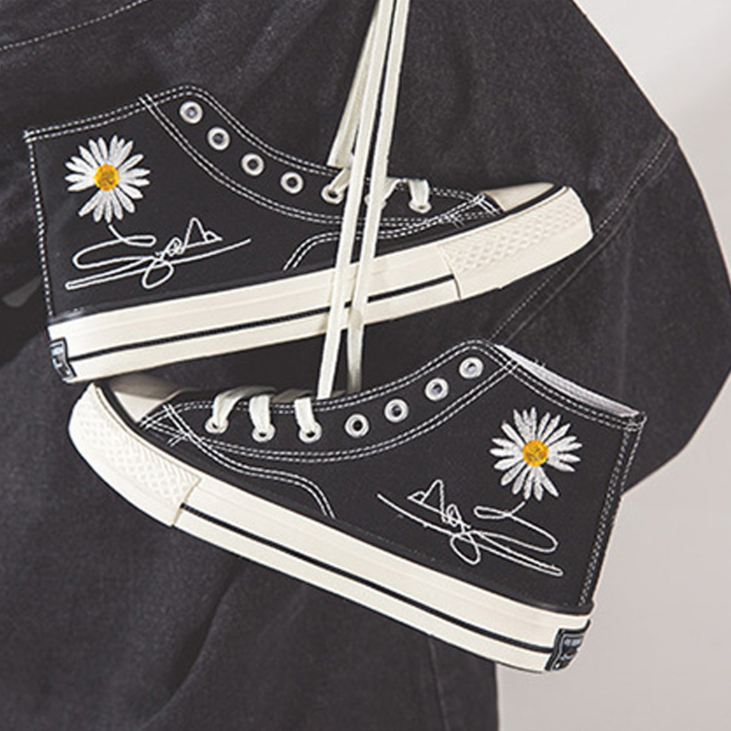 Giày nữ cao cổ CV thêu hình hoa cúc, giày sneaker nữ chất liêu vải đế cao su mềm êm cao 2,5cm phù hợp đi làm đi chơi - Dozimax store