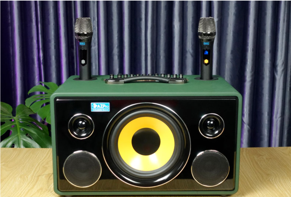 ( HÀNG MỸ CHÍNH HÃNG ) Loa Karaoke Xách Tay AZPro SG066 2 Micro UHF Cao Cấp Chống Hú - Tích Hợp Chỉnh Echo,Reverb - Hệ Thống 7 Loa 7 Đường Tiếng Gồm Loa Bass 20Cm,2Trung,2 Treble 2 Bass 10Cm- Công Suất 600W ,Cho Bass Chắc Khỏe Tiếng Sáng Mạnh Mẽ, Hát Hay