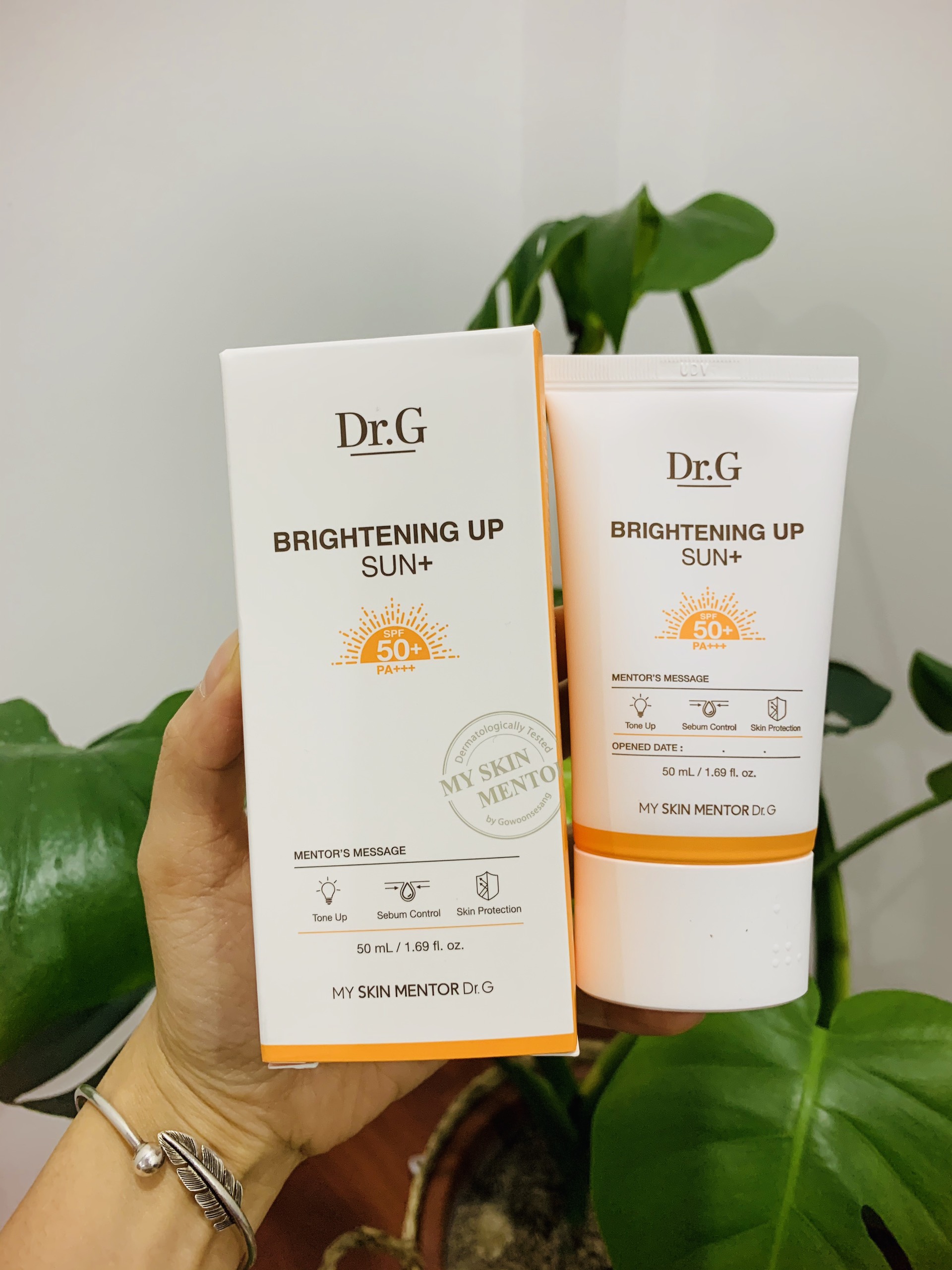 Kem chống nắng dr.g brightening up sun spf 50pa+++ tuýt 50ml