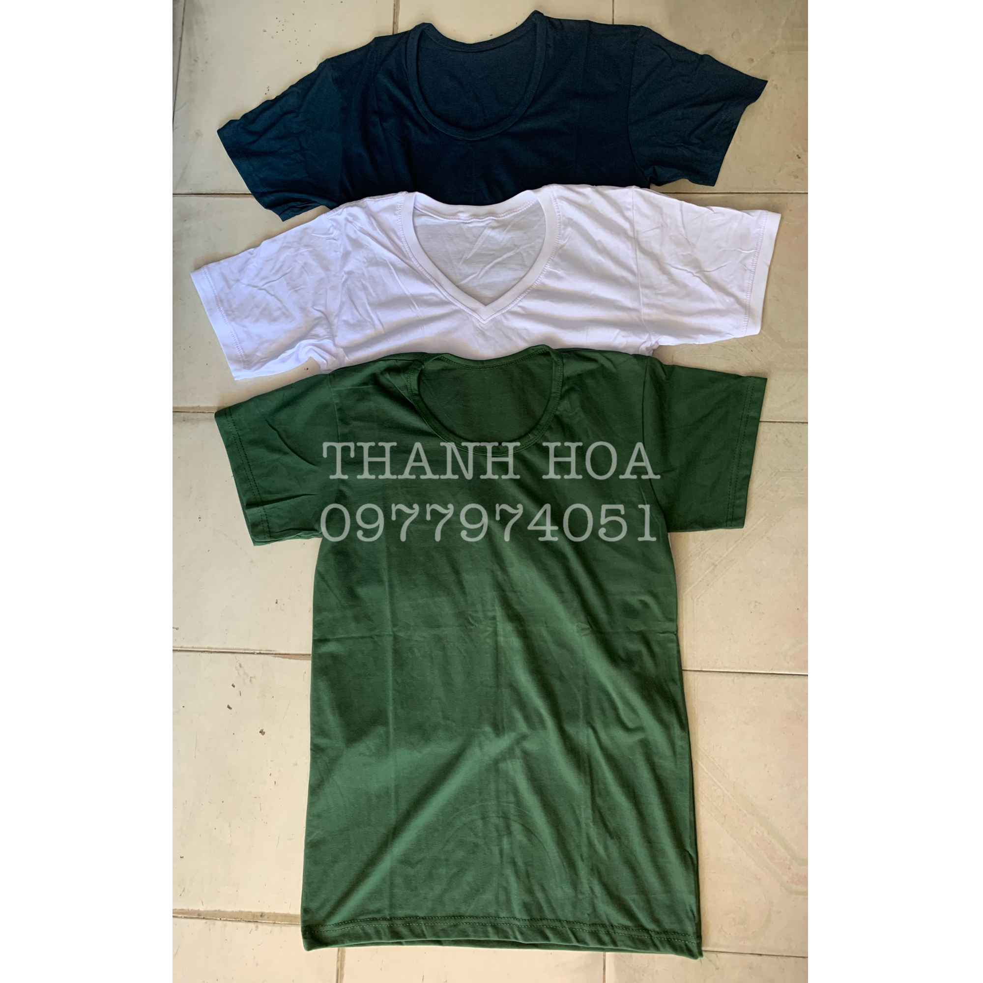Áo thun nam màu xanh cổ tròn, màu trắng cổ tim