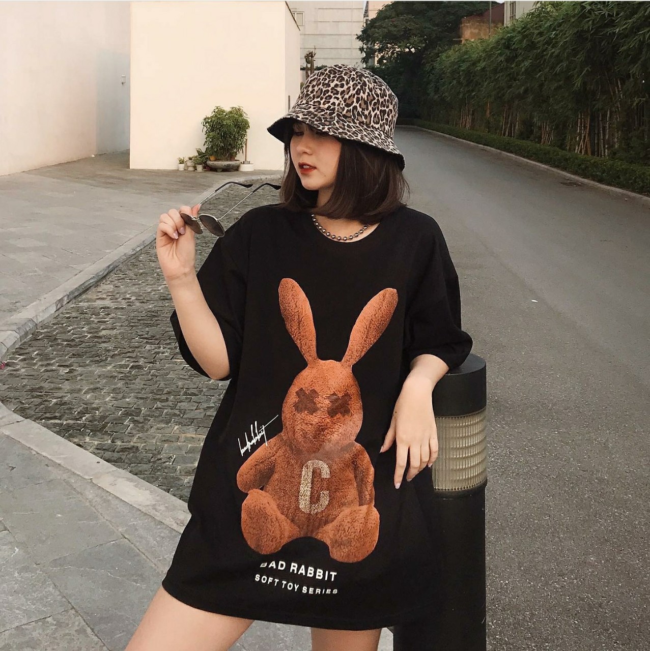 Áo thun tay lỡ rabbit toy brown unisex