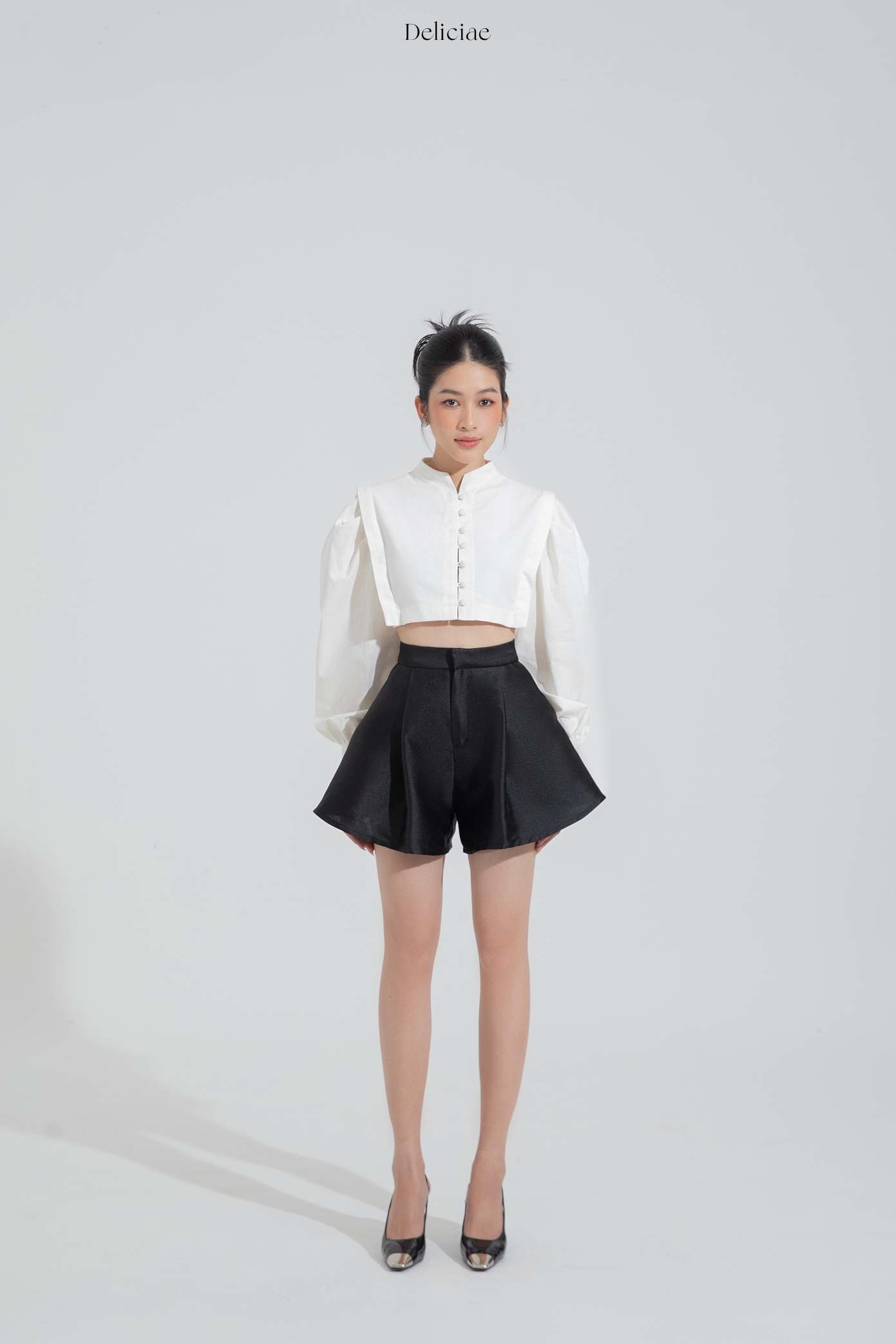Cira top & cira shorts - áo sơ mi form lửng và quần đùi